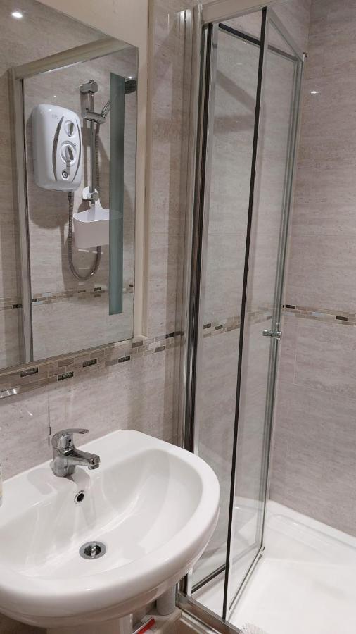 Westwood Lodge B & B Бостон Екстер'єр фото
