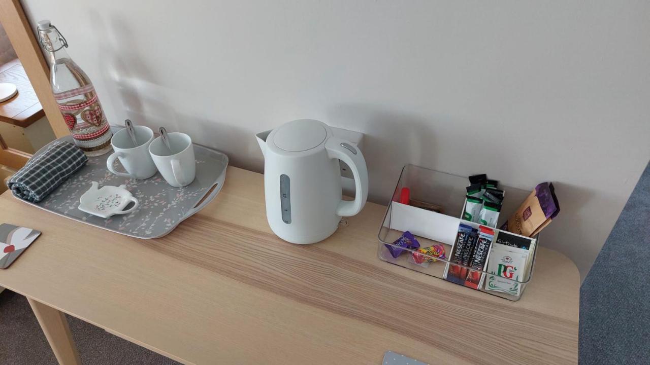 Westwood Lodge B & B Бостон Екстер'єр фото